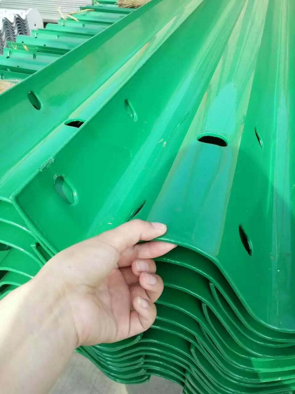 噴塑護欄板